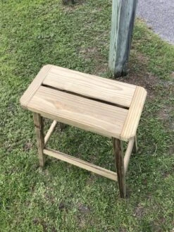 Pekin Outdoor Saddle Stool -Wilmington IMG 0815