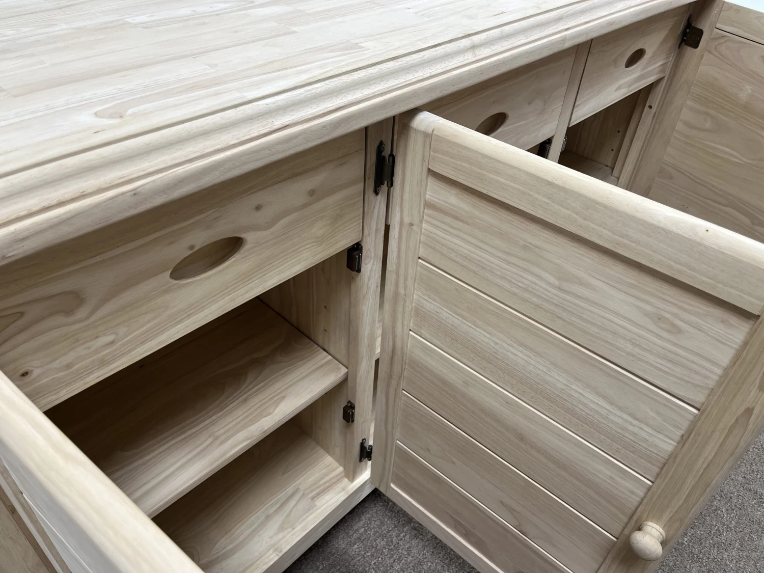 B-13 Three Door Canyon Server 6 B-13 Three Door Canyon Server - Image 6